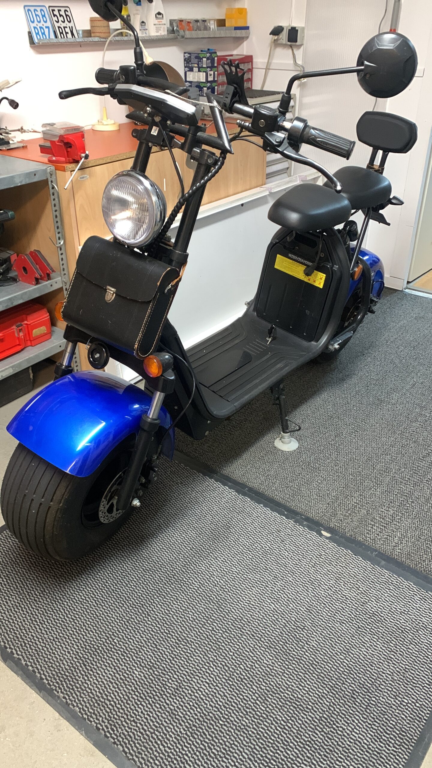 CA8A6FF5-0013-4942-BDFA-6BAE278393DB