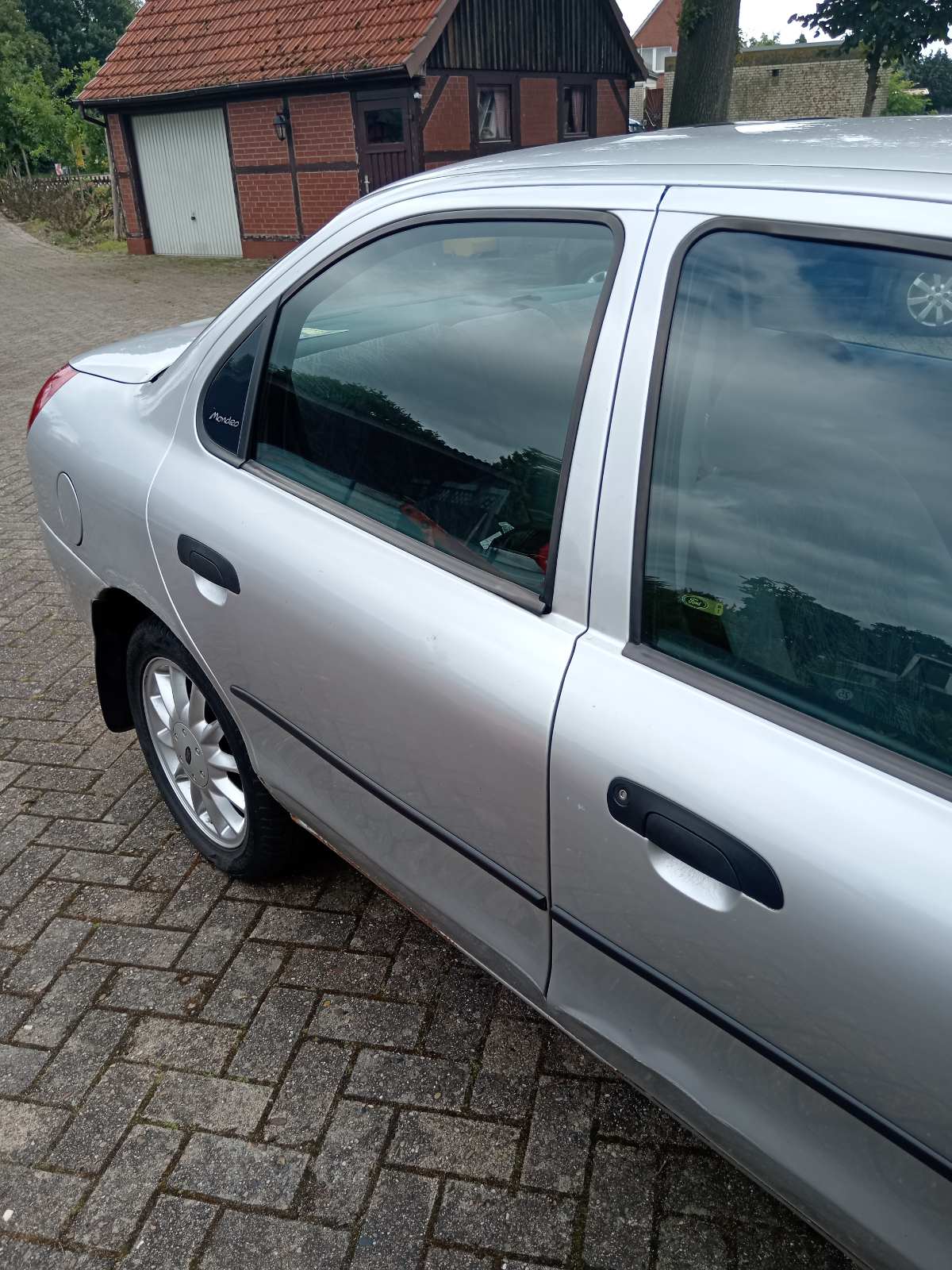 IMG-f42541d3ff7433dc16a1867d326b7302-V