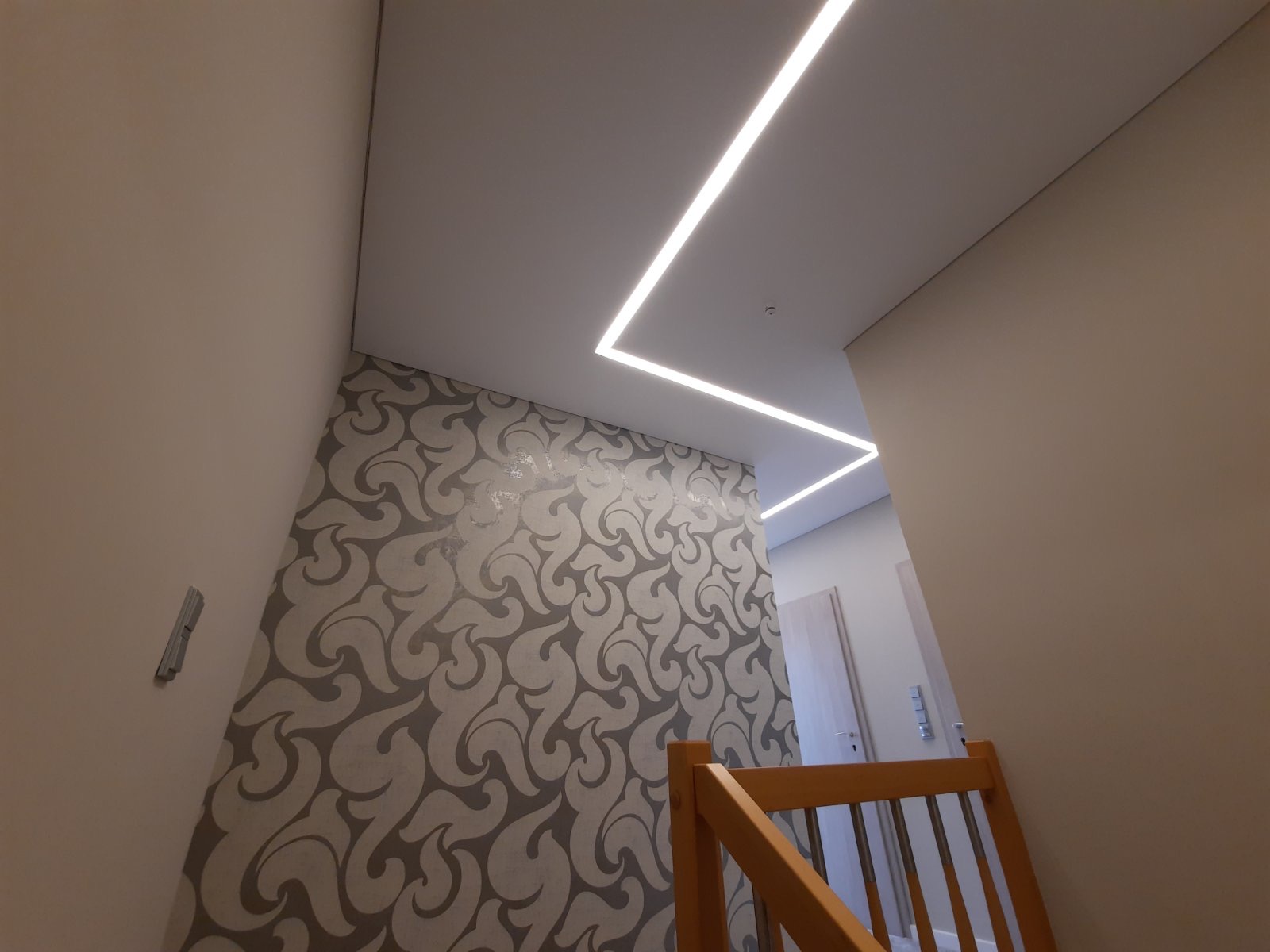 0F1691FA-92F7-4AB3-B3D5-D56534E98B77