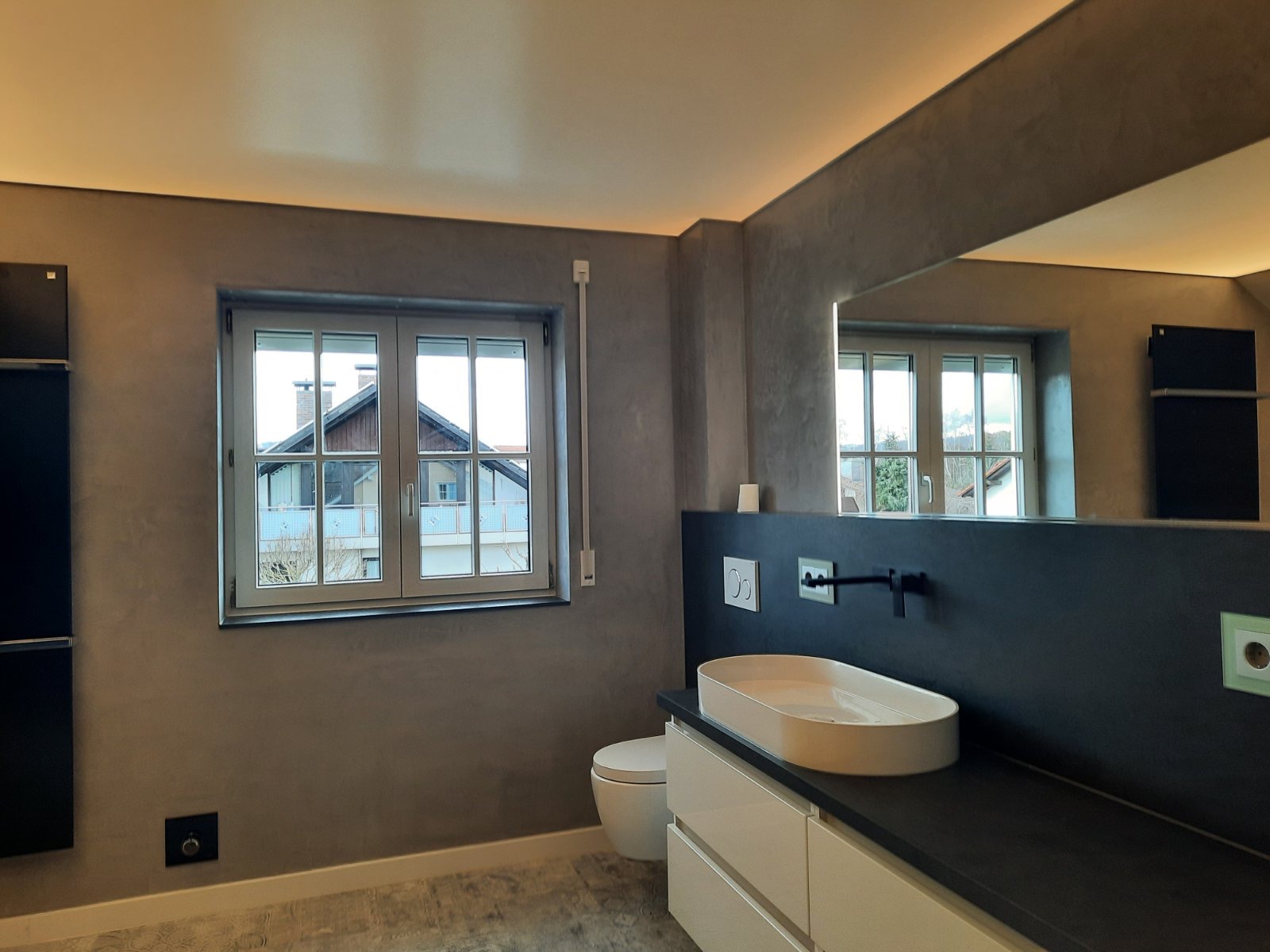 C0B1DFE8-CB7C-4605-AAF1-BF4CC381DBF9