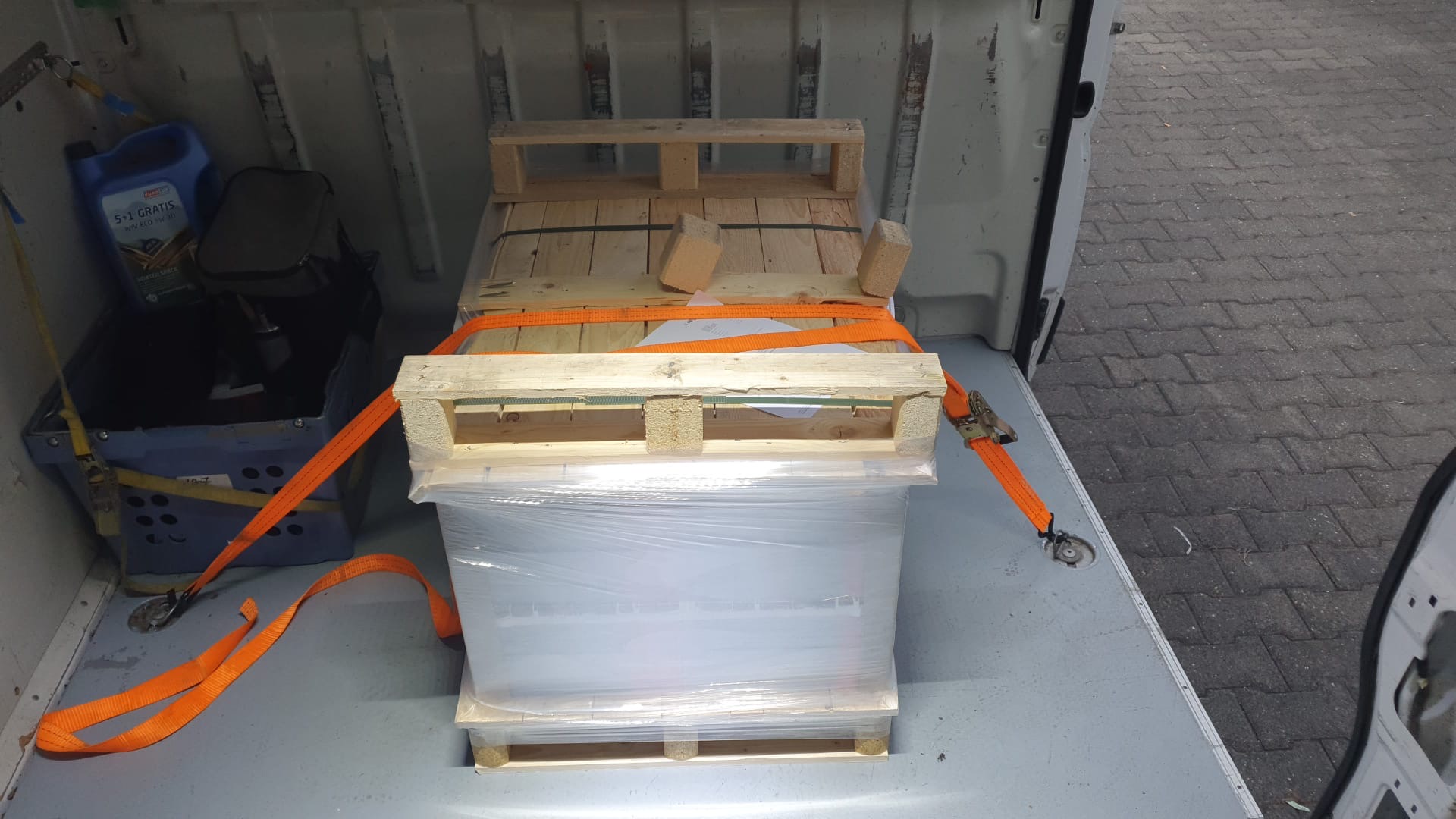 51c7c96f-4dee-4908-90de-a762752d4a4a