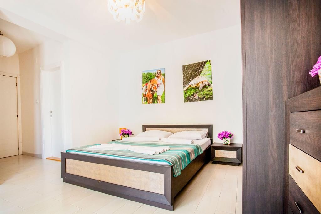 885b771b-e837-4b27-ae57-2d55183af61e